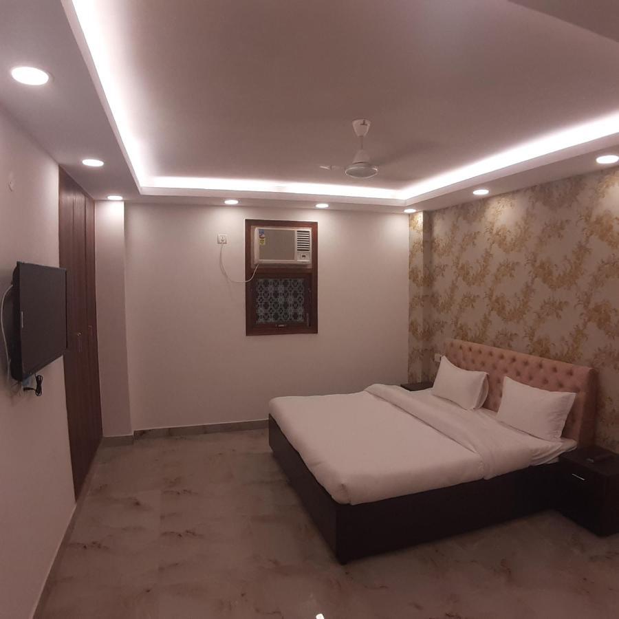 Triom Hotel Delhi  Eksteriør billede