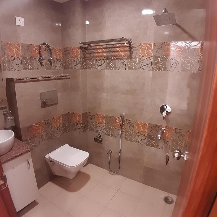 Triom Hotel Delhi  Eksteriør billede